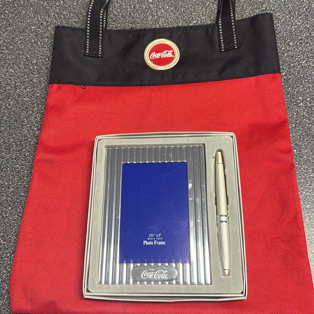 Coca-Cola Collectible Set (Includes Canvas Tote Bag, Picture Frame and Pen)